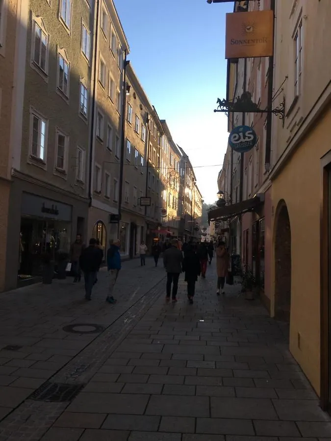 Cityrooms Thuy Salzburg Homestay
